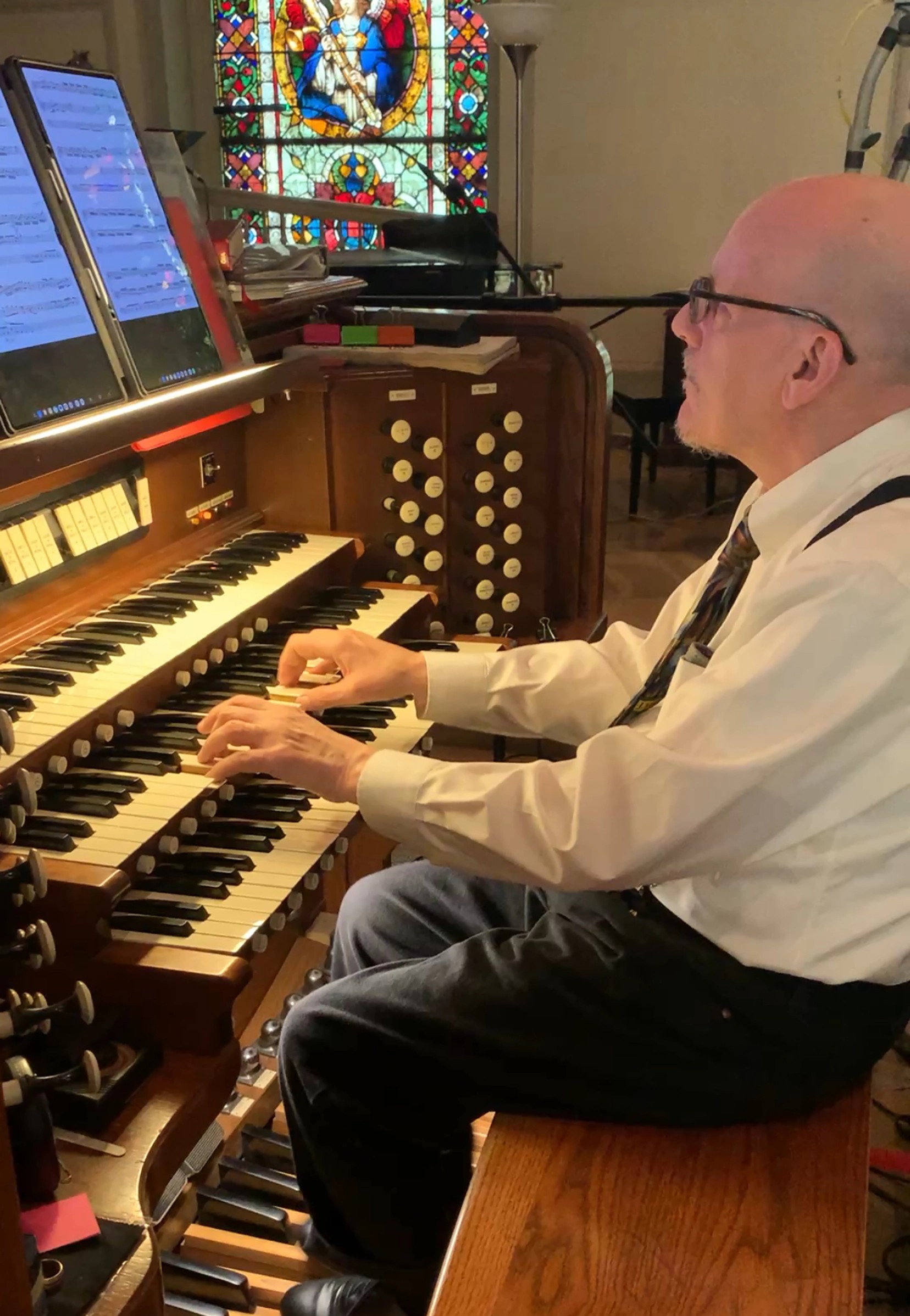 Nick Martellacci at the organ console